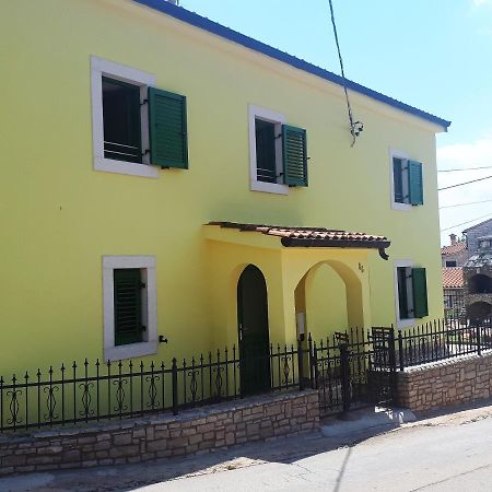 Apartment Terra Rossa Kaštelir Dış mekan fotoğraf