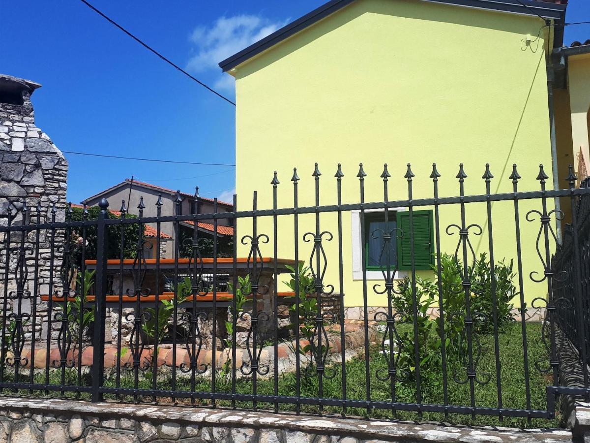Apartment Terra Rossa Kaštelir Dış mekan fotoğraf