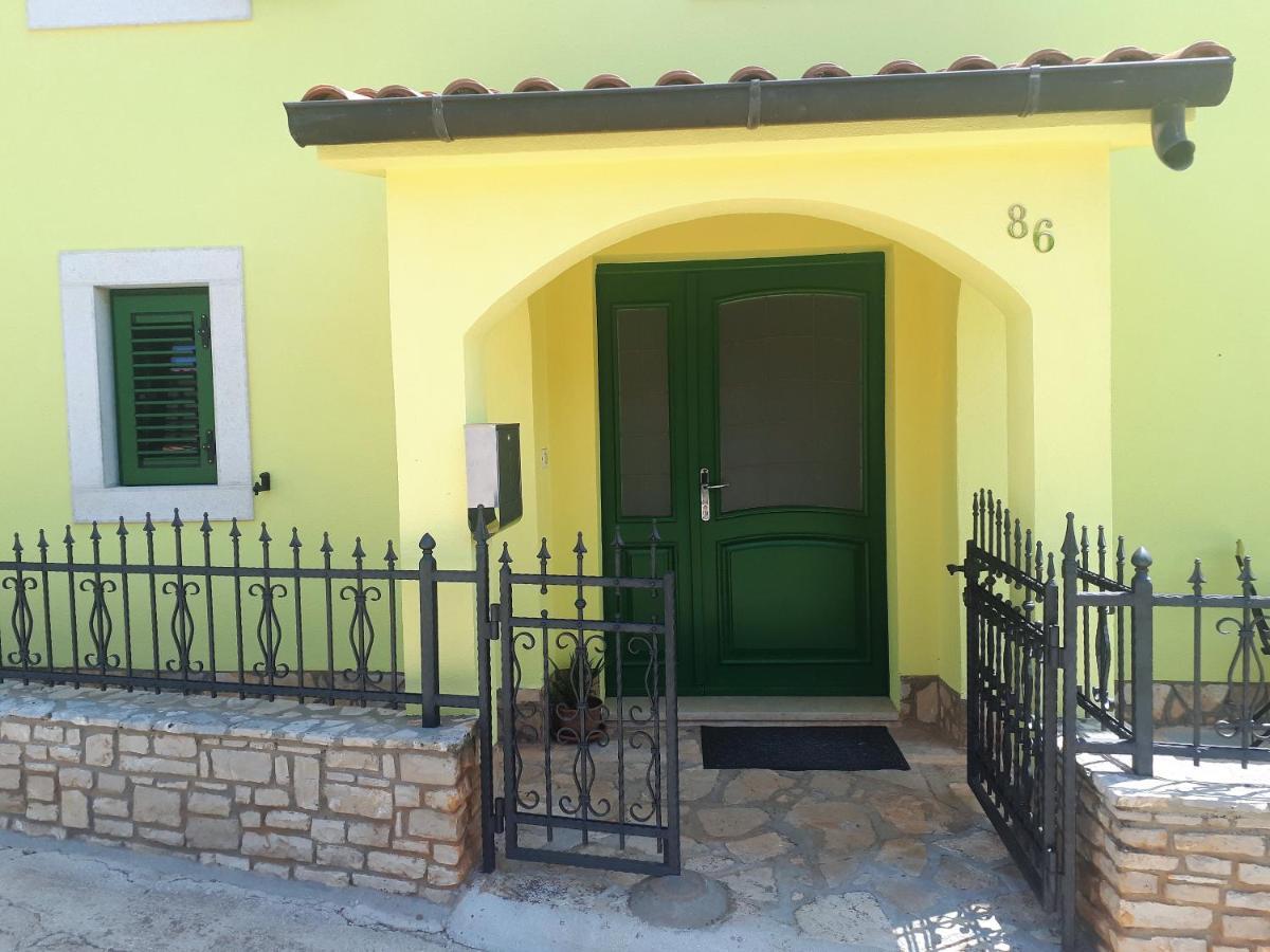 Apartment Terra Rossa Kaštelir Dış mekan fotoğraf